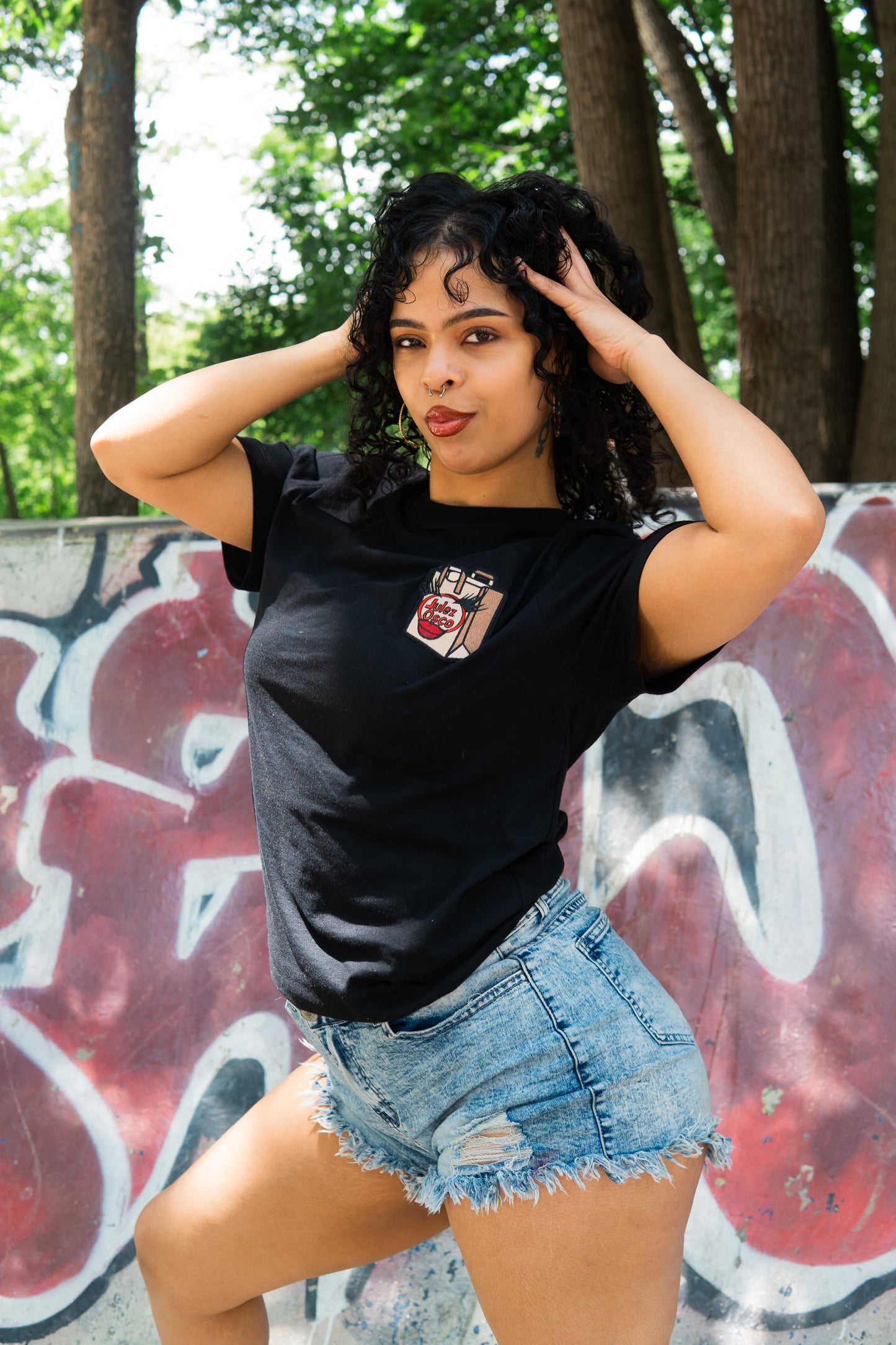 THE JULEZ BAG T-SHIRT